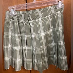 Aerie plaid pleaded skirt